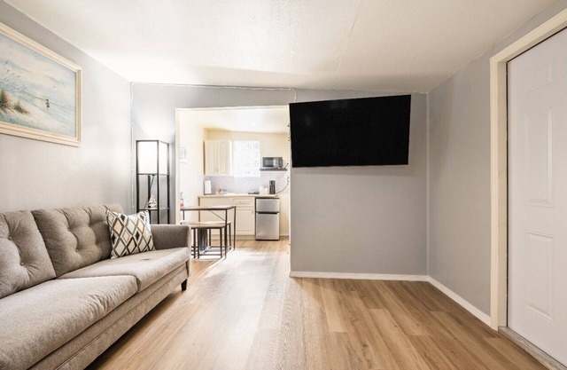 Apartment 10 minutes from the Beach for a family of 4