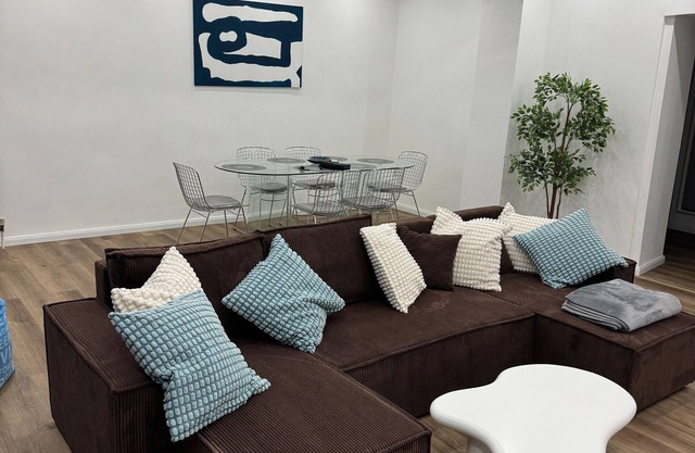Apartment '120 M² In Berlin' with Wi-Fi
