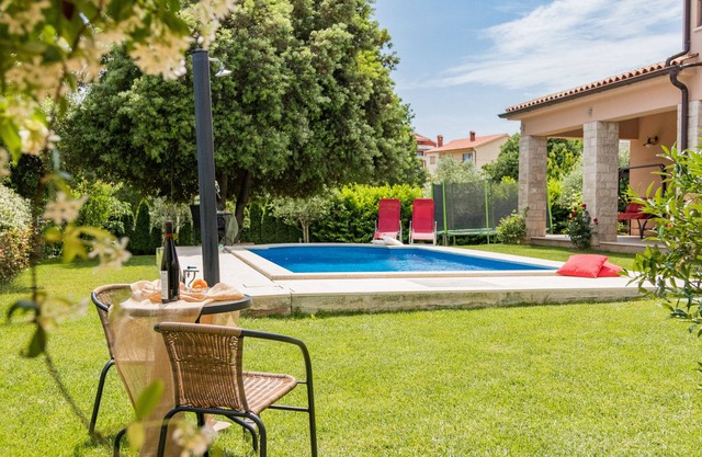Apartment 1705/17596 (Istria - Liznjan), 300m from the beach