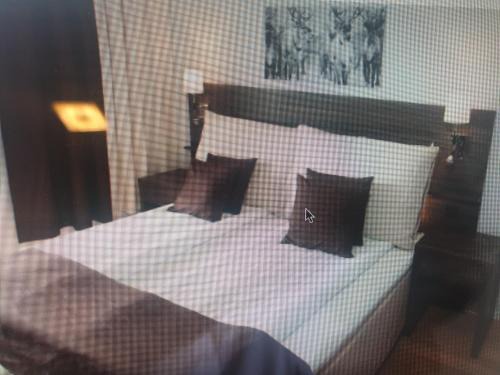 Apartment 24, Hotell