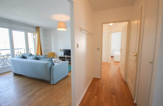 Apartment 2ch elevator, terrace, private parking.