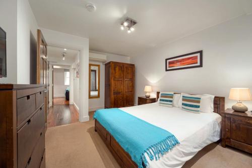 Apartment 4, 48 Bishopsgate by City Living London