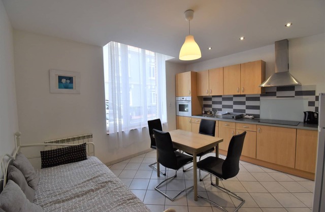 Apartment 4 people calais city center