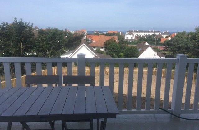 apartment 4 pers sea view in Wissant with balcony