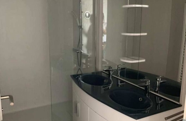 Apartment 4 persons air-conditioned 1 bedroom + sofa bed Puy de Cômes 203