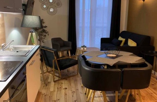 Apartment 4 persons air-conditioned 1 bedroom + sofa bed Puy de Jumes A03