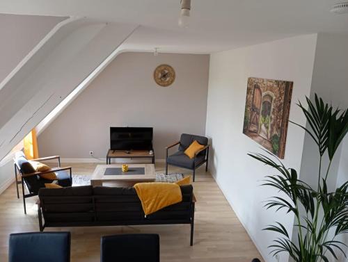 Apartment 5 People Quaedypre