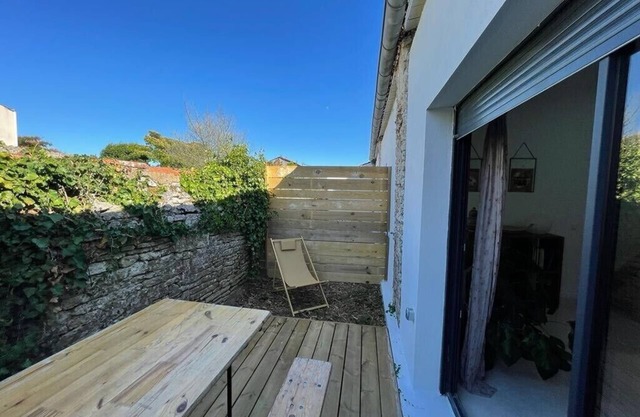 Apartment 85m2 renovated, bright, terrace. In the heart of Dolus.