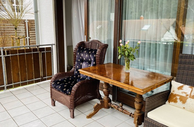 Apartment 'Alb Rosa 1' with Balcony and Wi-Fi