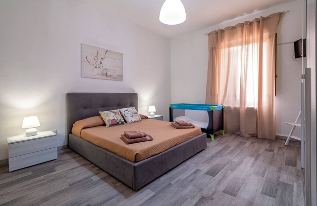 Apartment 'Alcivico26' with Balcony, Wi-Fi and Air Conditioning
