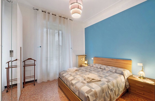 Apartment 'Alesa' with Balcony, Wi-Fi and Air Conditioning