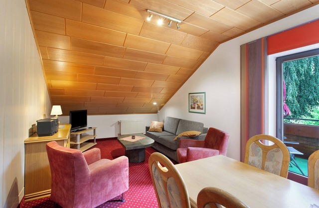 Apartment 'Appartment 8' with Mountain View, Balcony and Wi-Fi