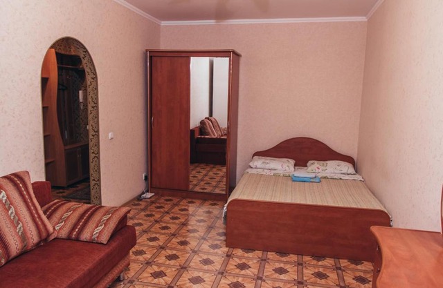 Apartment "Berloga 55" na Ordzhonikidze