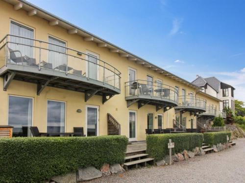 Apartment Caisa - 75m from the sea by Interhome