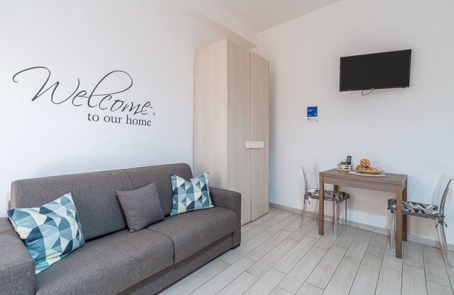Apartment 'Casa Chimera - I Sogni Di Ludo' with Shared Terrace, Wi-Fi and Air Conditioning