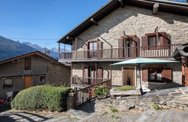 Apartment 'Casa Mauro Con Vista Su Aosta' with Mountain View
