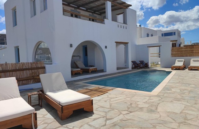 Apartment 'Daphne's Place' with Sea View, Wi-Fi and Air Conditioning