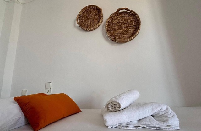Apartment in A Hotel '5personas Vista Mar' with Sea View, Wi-Fi and Air Conditioning