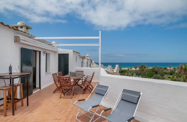 Apartment 'Bella Vistas' with Shared Pool, Wi-Fi and Air Conditioning