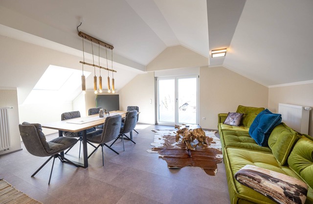 Apartment 'Ferienwohnung Hirsch' with Mountain View, Balcony and Wi-Fi