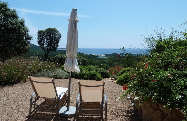 Apartment for 4 people in Corsica (S/O) with sea view