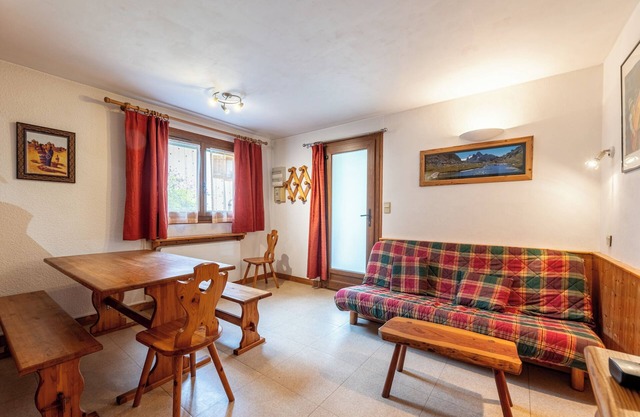 Apartment 'La Bévéria 5' with Private Terrace and Shared Garden