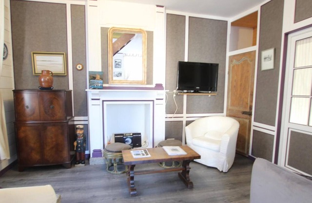 Apartment Saint-Vaast-la-Hougue, 3 bedrooms, 6 persons