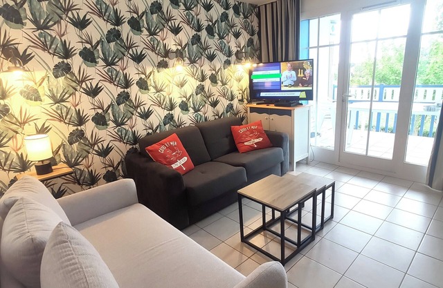 Apartment T3 + large terrace on the Golf of Port Bourgenay