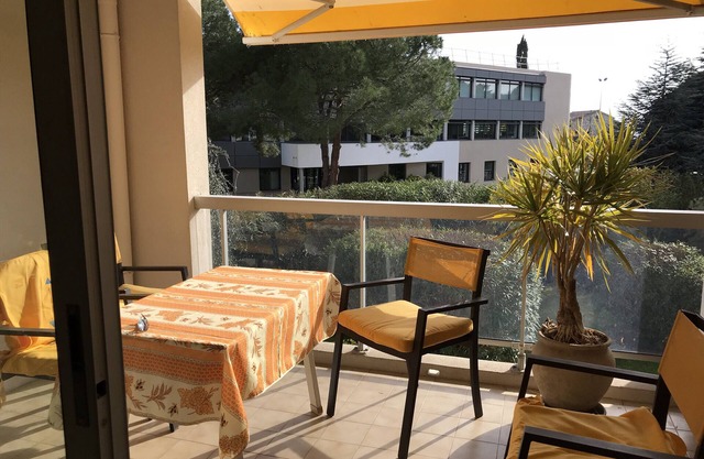 Apartment front beach garden pool Cagnes sur Mer Côte d'Azur