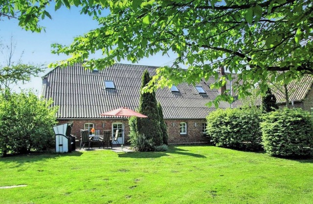 Apartment 'Galerie Haus Wohnung 4' with Shared Pool, Private Terrace and Wi-Fi