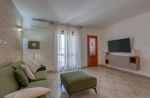 Apartment 'Green' with Balcony and Air Conditioning