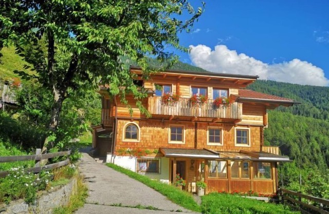Apartment Haus Lenzer in Heiligenblut - 6 persons, 3 bedrooms
