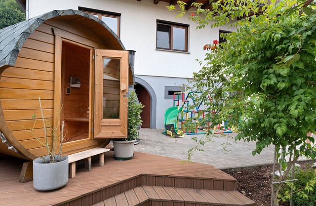 Apartment 'Höfleblick' with excellent View, Balcony and Wi-Fi