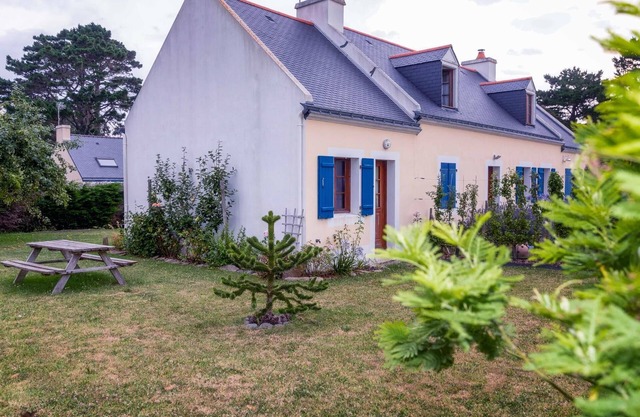 Apartment in a landscaped garden 4 people
