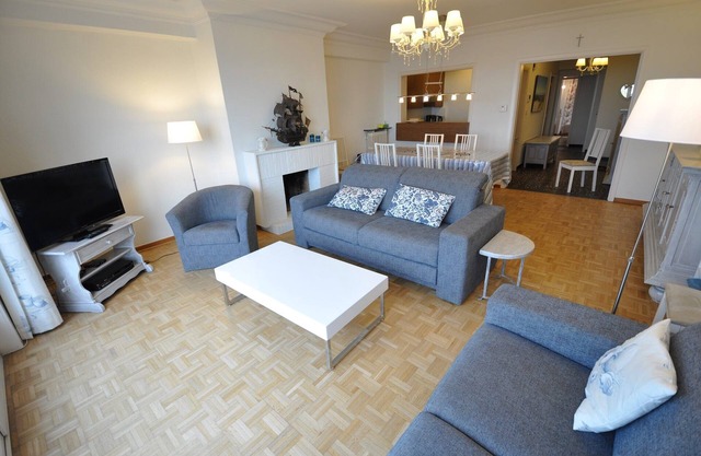 Apartment in Duinbergen near Sandy Beach