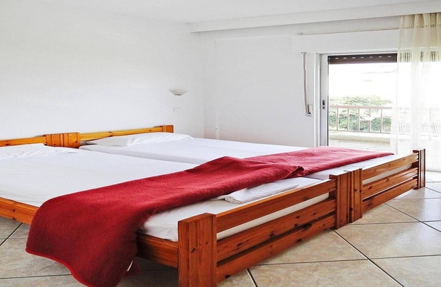 Apartment in Fourka directly by the sea