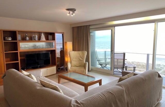 Apartment in Nieuwpoort with Sea Views