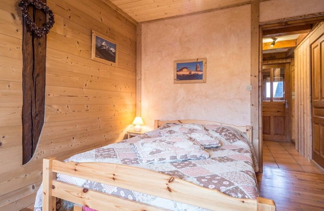 Apartment in old chalet