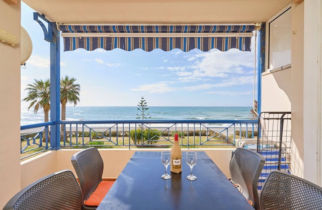 Apartment 'Jardines Del Mar' with Sea Views, Private Terrace and Wi-Fi