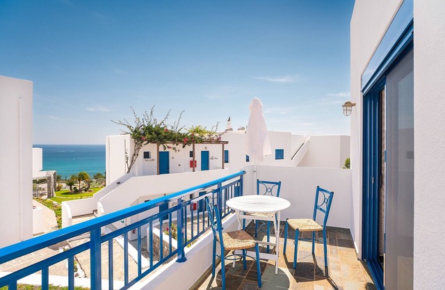 Apartment 'Junior Traditional Suite' with Sea View, Wi-Fi and Air Conditioning