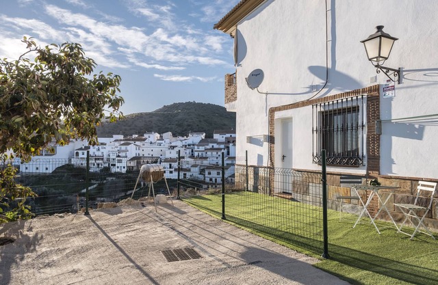 Apartment "La Azomadilla" with Shared Terrace & Wi-Fi