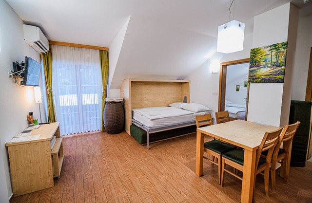 Apartment Lahinja with Indoor Pool & Wellness Area