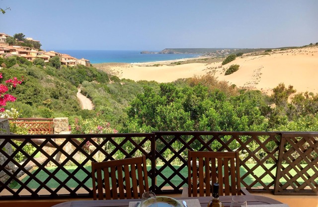 Apartment 'Lentischio' with Sea View and Private Terrace