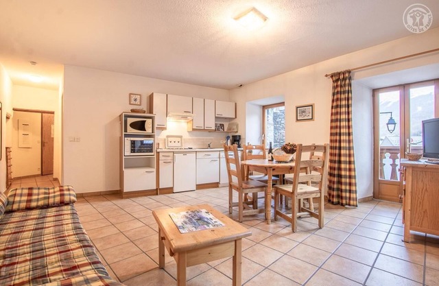Apartment 'Les Gentianes' with Mountain View and Wi-Fi