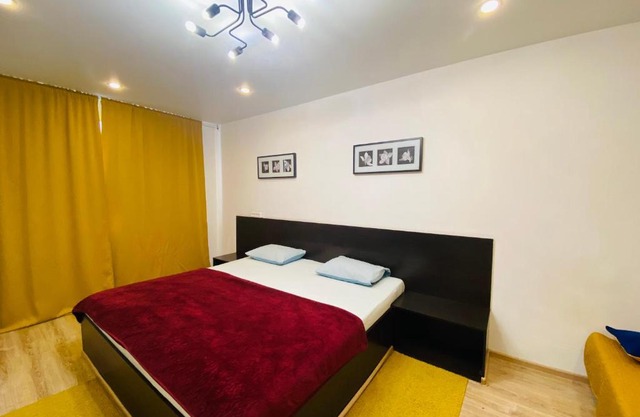 Apartment Lomonosova 13