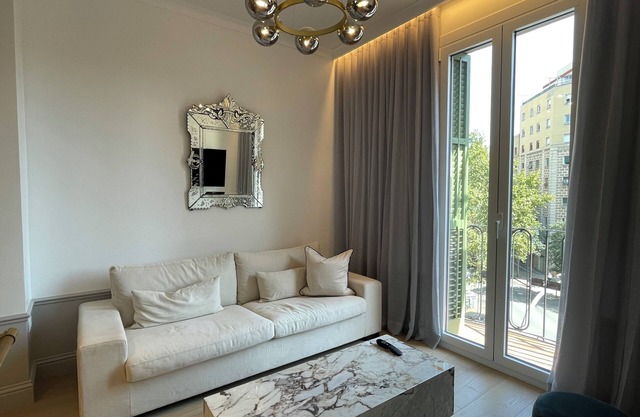 Apartment Luxury one bed one Bathroom