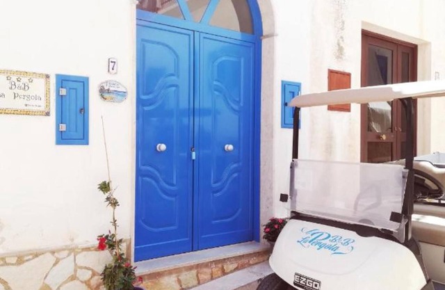 Apartment 'Marettimo Con Vista Giardino' with Private Garden, Wi-Fi and Air Conditioning