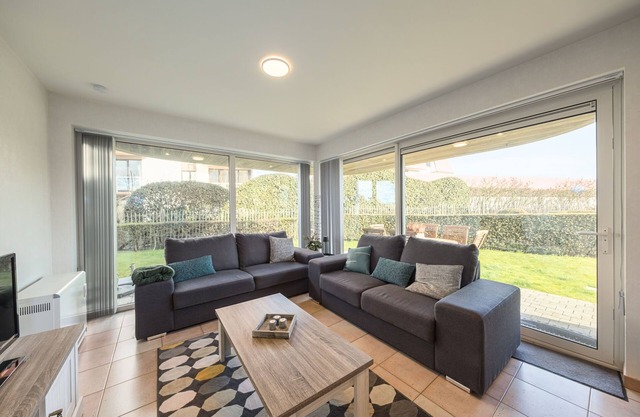 Apartment near Sea Dyke and Dunes