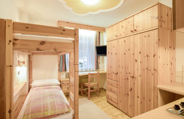 Apartment near the ski slopes with Wi-Fi, garden and terrace