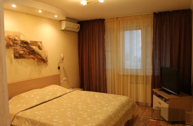 Apartment on Nikiforovskaya 40